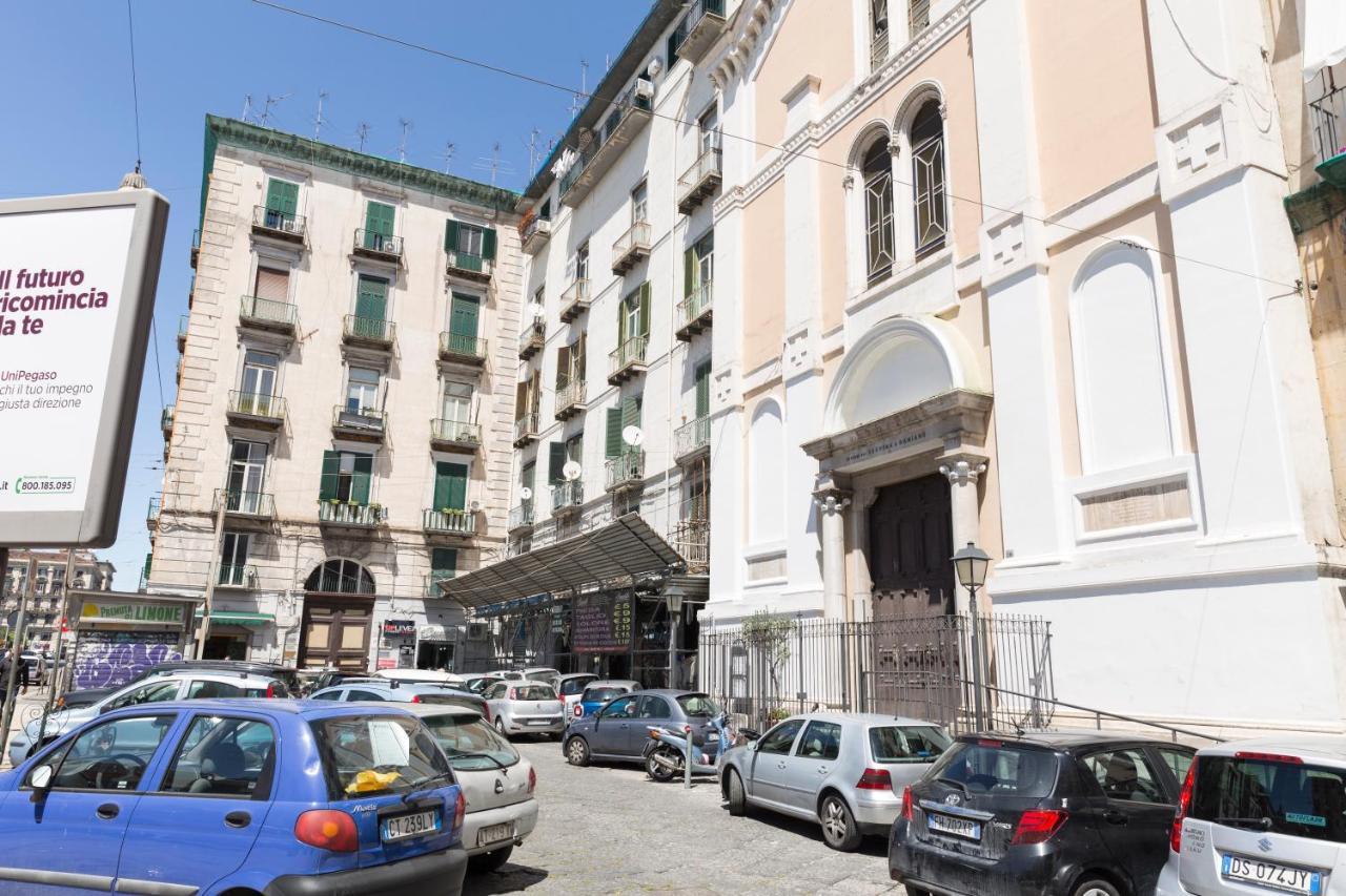 B&B Donna Adelina Neapel Exterior foto